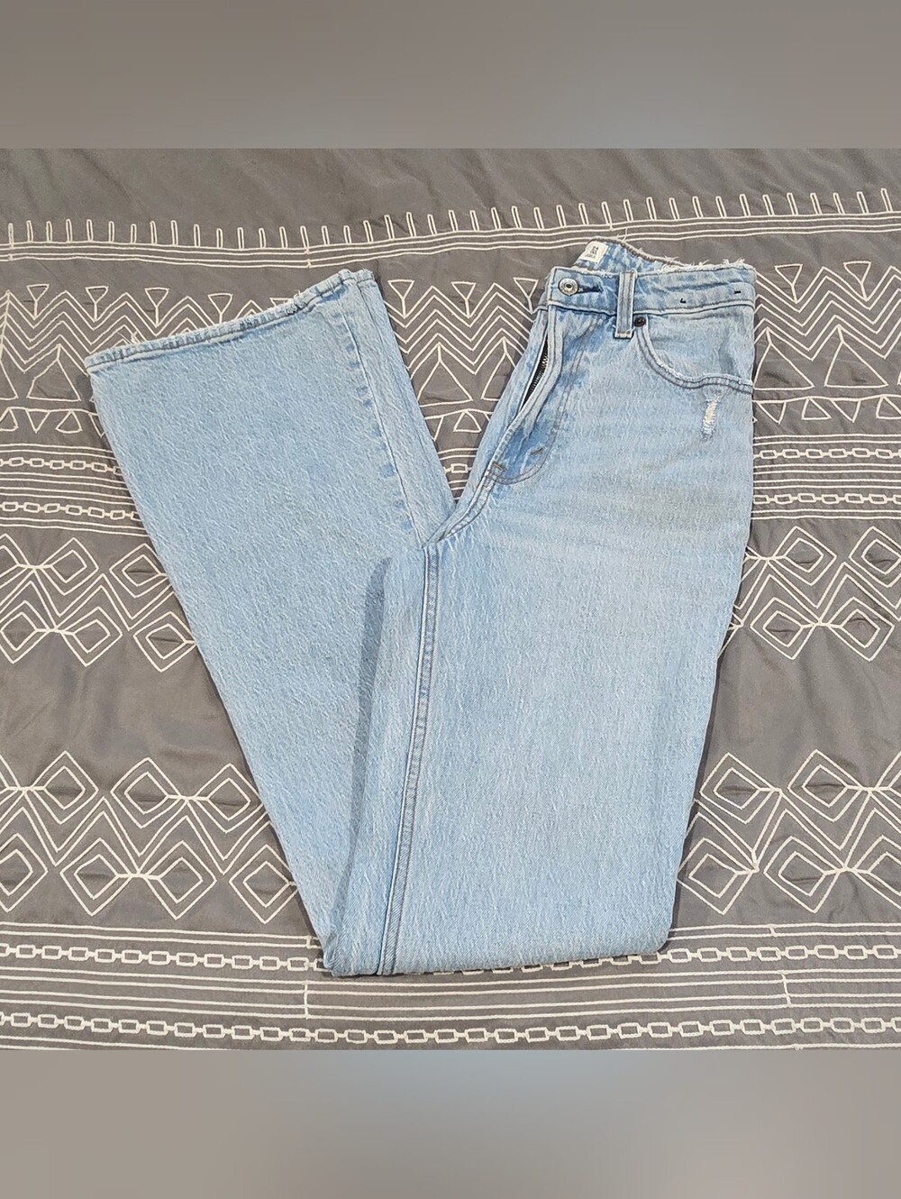 Abercrombie Curve Love The Vintage Flare High Rise Jeans Size 00/24L